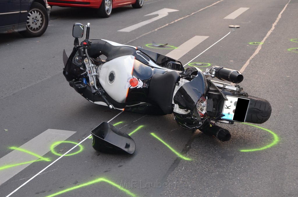 VU Alleinunfall Krad Koeln Kalk Buchforststr P48.JPG - Miklos Laubert